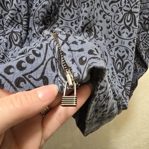 Soma Women's Blue Black Patterned Hoodie Full Zip Stretchy Jacket Pockets Large - Picture 5 of 10